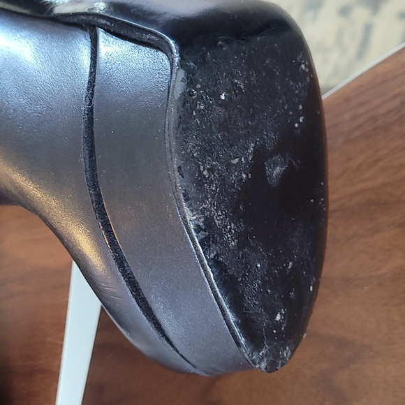 Gucci Platform Leather Boots - Picture 9 of 14